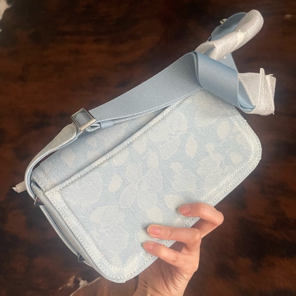 Kate Spade Light Blue Floral Crossbody Bag - Picture 5 of 8